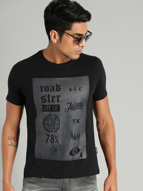 

Roadster Men Black Printed Round Neck T-shirt