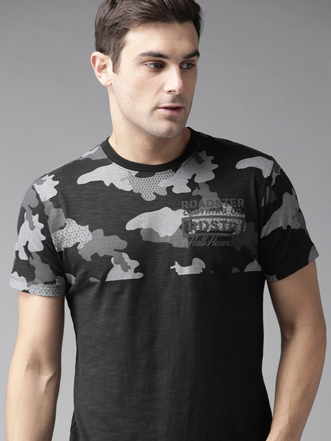 

Roadster Men Black Camouflage Print Round Neck T-shirt