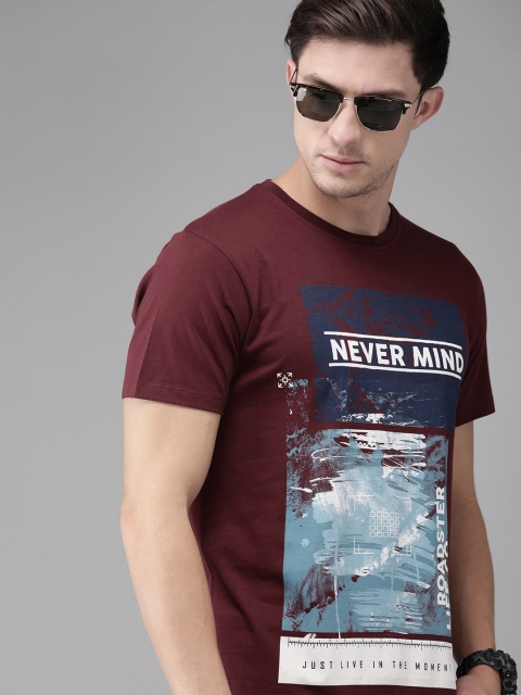 

The Roadster Lifestyle Co Men Maroon Printed Round Neck Pure Cotton T-shirt