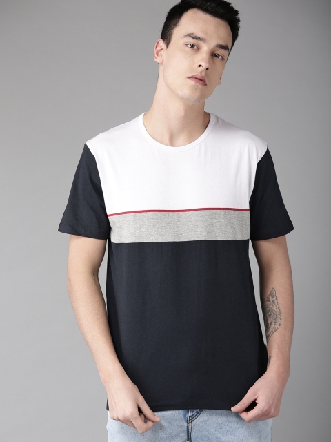 

Roadster Men Navy Blue & White Colourblocked Round Neck T-shirt