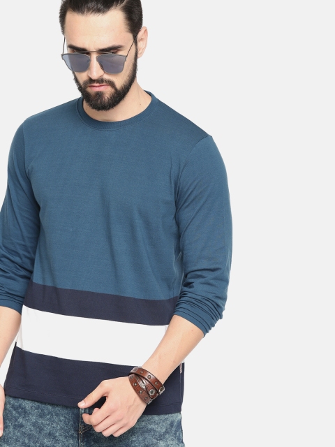 

Roadster Men Blue & White Striped Round Neck T-shirt