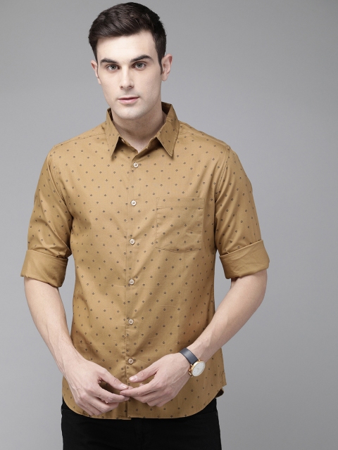 

Anouk Men Beige & Black Regular Fit Printed Casual Shirt