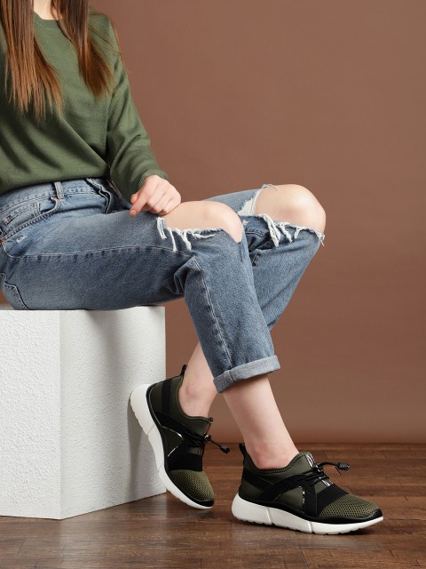 

Roadster Women Olive Green & Black Sneakers