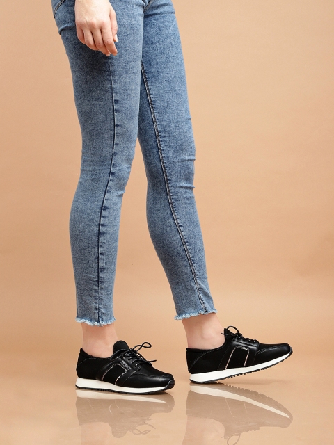 

DressBerry Women Black Solid Sneakers
