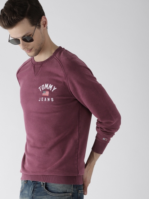 

Tommy Hilfiger Men Burgundy Solid Round Neck Sweatshirt
