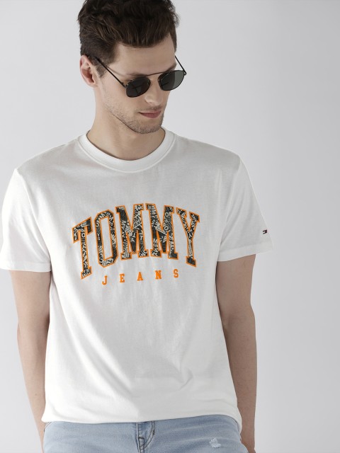 

Tommy Hilfiger Men White Printed Round Neck Pure Cotton T-shirt