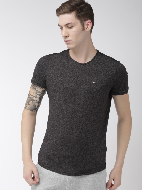 

Tommy Hilfiger Men Charcoal Grey Solid Round Neck T-shirt