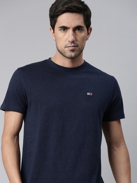 

Tommy Hilfiger Men Navy Blue Solid Round Neck T-shirt