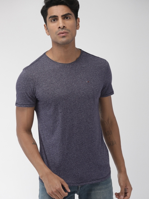

Tommy Hilfiger Men Navy Blue Solid Round Neck T-shirt