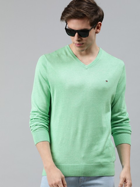 

Tommy Hilfiger Men Green Solid Pullover Sweater