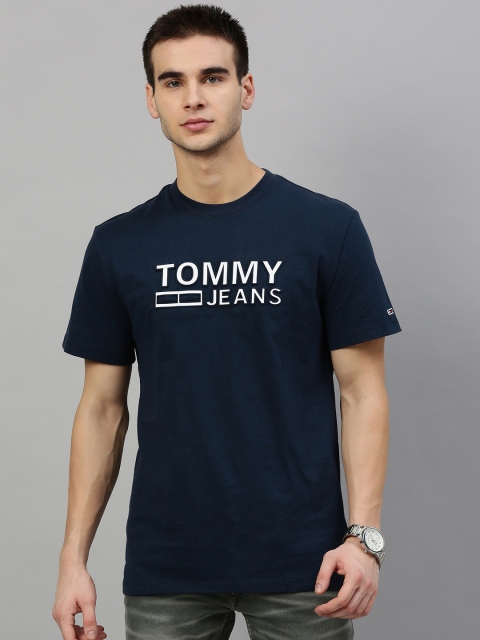 

Tommy Hilfiger Men Navy Blue Embossed Printed Round Neck Pure Cotton T-shirt