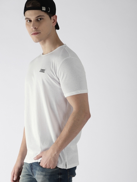 

Tommy Hilfiger Men White Solid Round Neck T-shirt