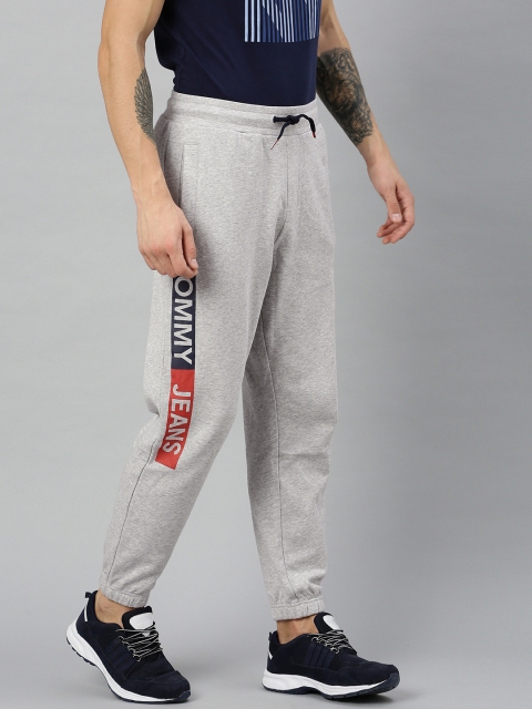 

Tommy Hilfiger Men Grey Solid Slim Fit Joggers with Printed Detail