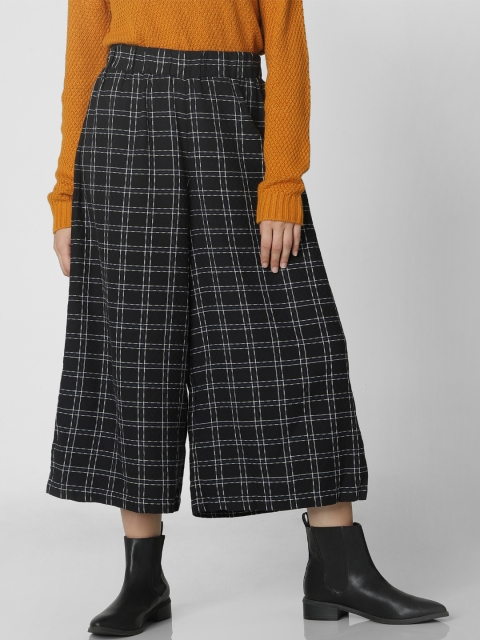 

Vero Moda Women Navy Blue & White Regular Fit Checked Culottes
