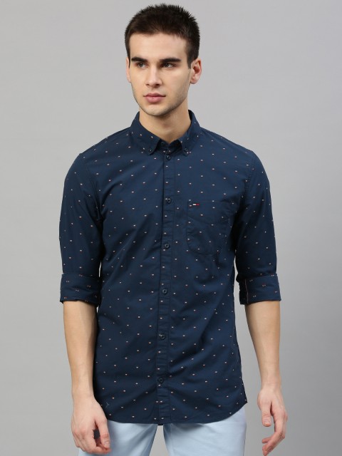 

Tommy Hilfiger Men Navy Blue Slim Fit Self Design Casual Shirt