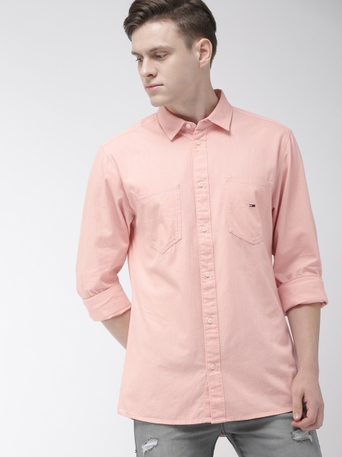 

Tommy Hilfiger Men Peach-Coloured Regular Fit Solid Casual Shirt