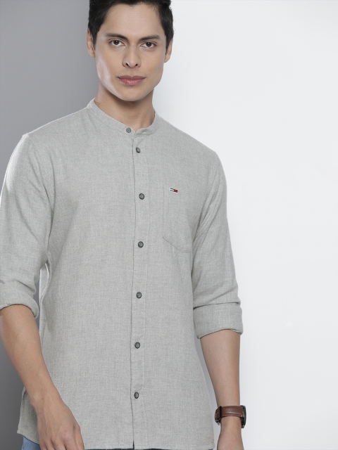 

Tommy Hilfiger Men Blue Casual Shirt