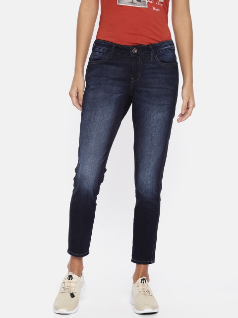 

Wrangler Women Blue Corny Regular Fit Mid-Rise Clean Look Stretchable Cropped Jeans