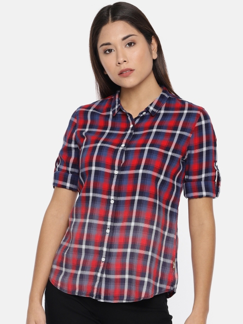 

Wrangler Women Navy Blue & Red Regular Fit Checked Casual Shirt