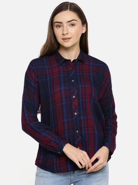

Wrangler Women Navy Blue & Red Checked Casual Shirt