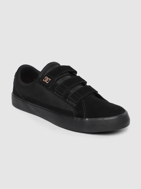

DC Men Black Suede Sneakers