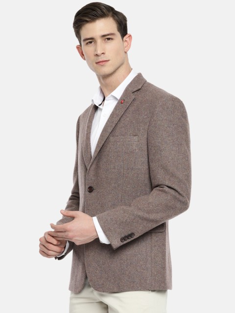 

Theme Men Brown Solid Slim Fit Single-Breasted Blazer