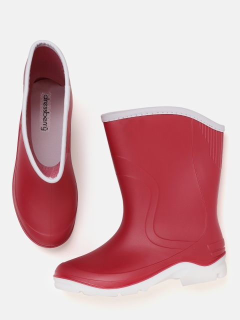 

DressBerry Women Red Solid Mid-Top Gum Boots