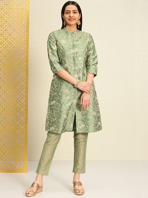 

House of Pataudi Women Green Embroidered Kurta with Trousers