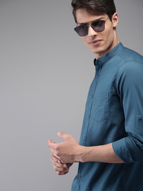 

HERE&NOW Men Teal Blue Slim Fit Solid Casual Shirt