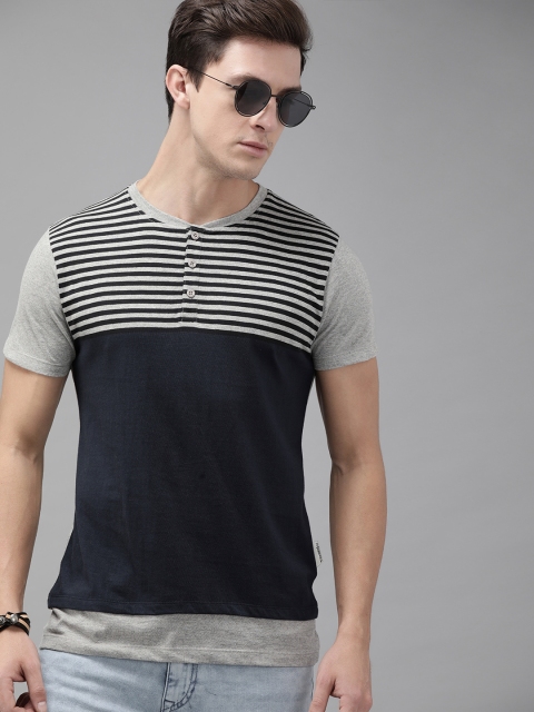 

Roadster Men Navy Blue Colourblocked Henley Neck T-shirt