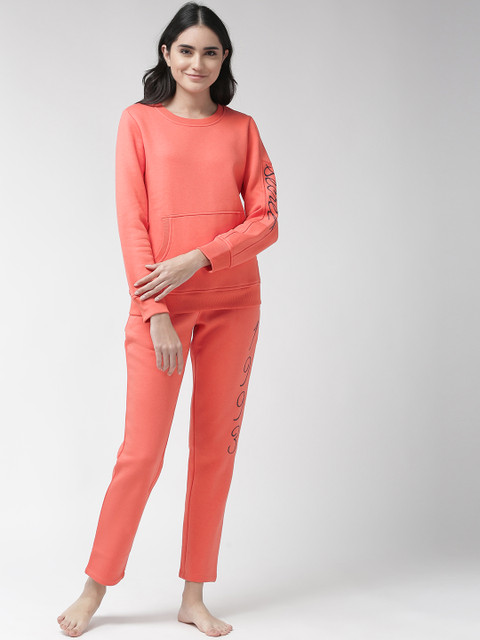 

MADAME M SECRET Women Peach-Coloured Solid Night Suit S9W30549 029
