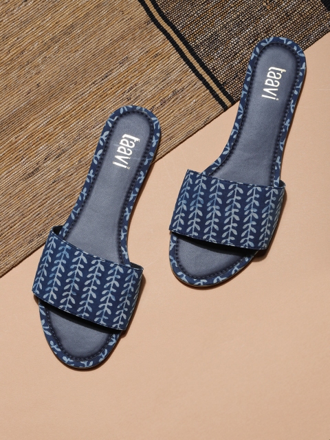 

Taavi Women Indigo Printed Open Toe Sustainable Flats, Navy blue