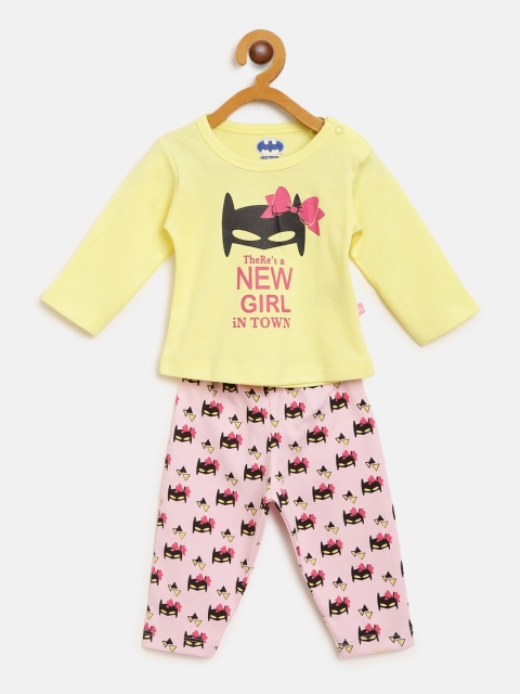 

Moms Love Girls Yellow & Pink Printed T-shirt with Pyjamas