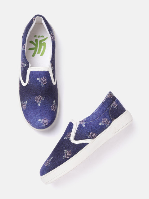 

YK Girls Blue Printed Slip-On Sneakers