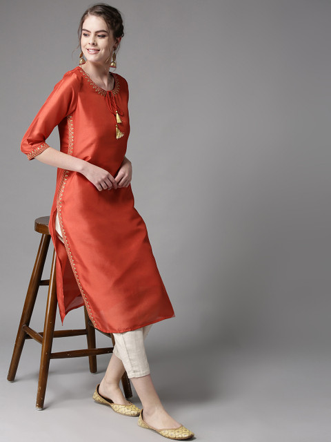

HERE&NOW Women Red Solid Straight Kurta