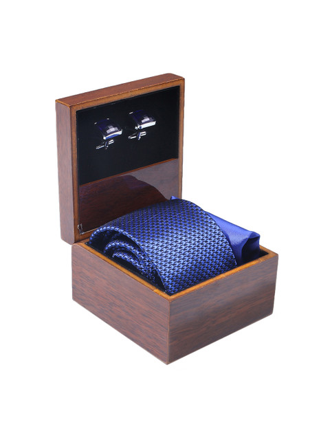 

Alvaro Castagnino Men Blue & Silver-Toned Accessory Gift Set