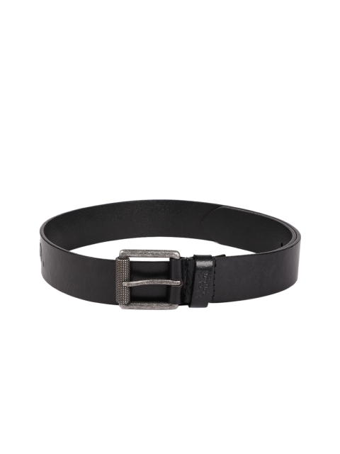 

Levis Men Black Textured Leather Belt