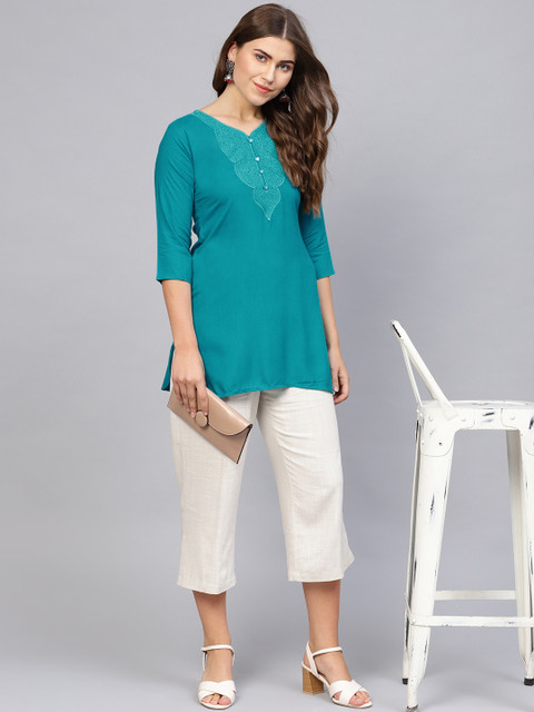 

Saadgi Women Teal Blue Yoke Design Straight Kurta