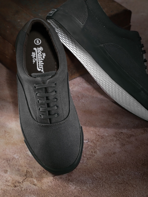 

Roadster Men Charcoal Grey Water Repellent Sneakers