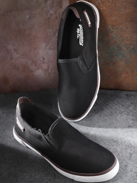 

Roadster Men Black Water Repellent Sneakers