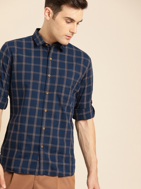 

ether Men Navy Blue & Brown Regular Fit Checked Casual Shirt