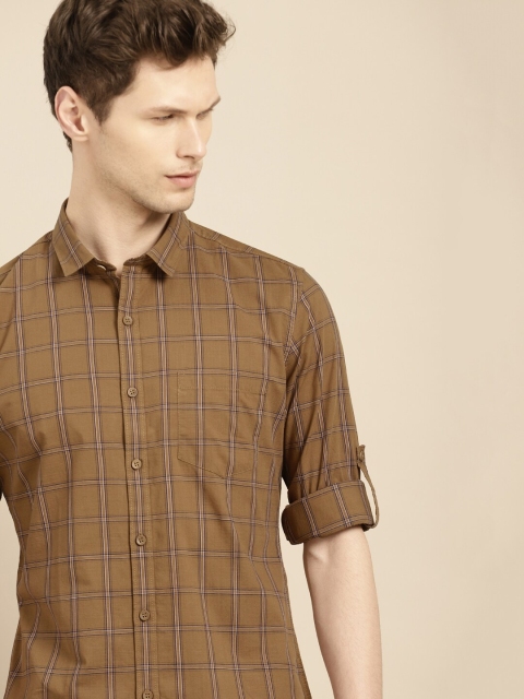 

ether Men Brown & White Regular Fit Checked Casual Shirt