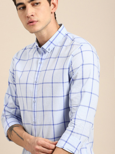 

ether Men Blue Regular Fit Checked Casual Shirt