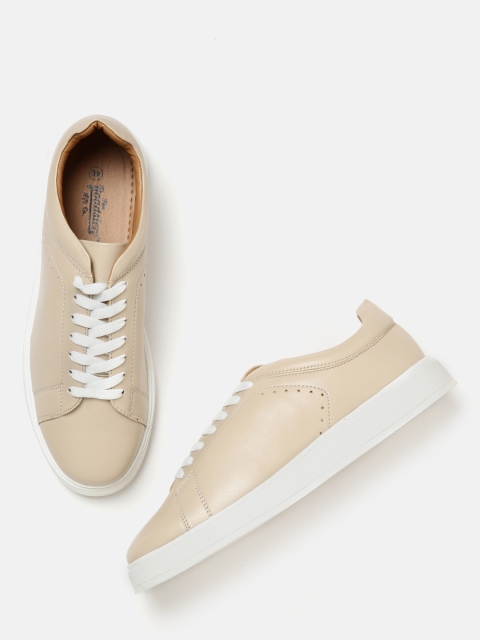 

Roadster Women Beige Sneakers