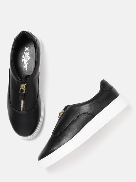 

The Roadster Lifestyle Co Women Black Sneakers