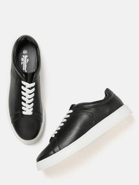 

Roadster Women Black Sneakers