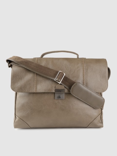 

Baggit Men Dark Taupe Solid Laptop Bag