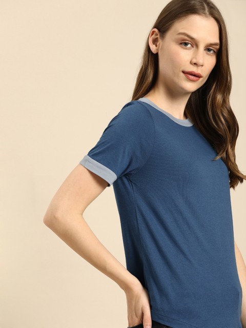 

ether Women Blue Solid Round Neck T-shirt