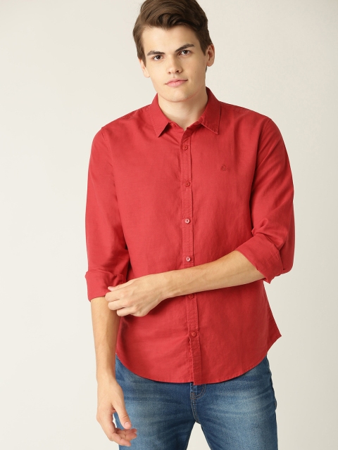 

United Colors of Benetton Men Red Solid Casual Shirt