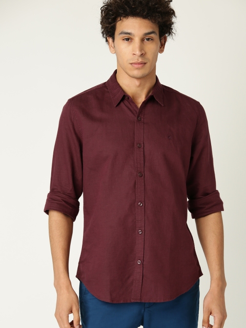 United Colors of Benetton Men Maroon Regular Fit Solid Casual Shirt